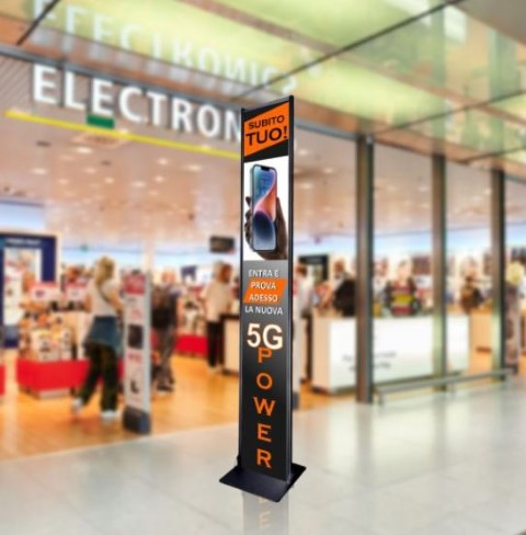 Totem espositivi come strumento di segnaletica e marketing